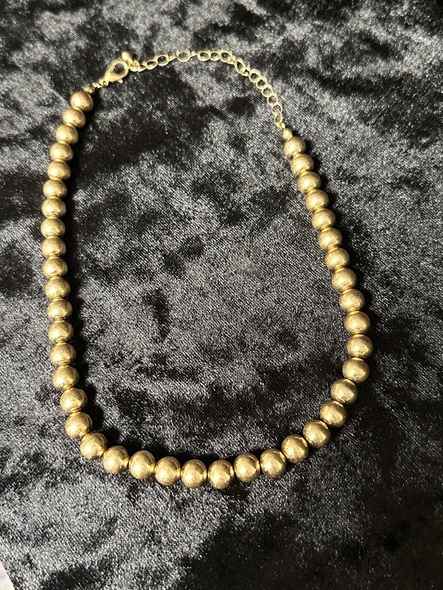 10" 7mm Textured Beaded Necklace