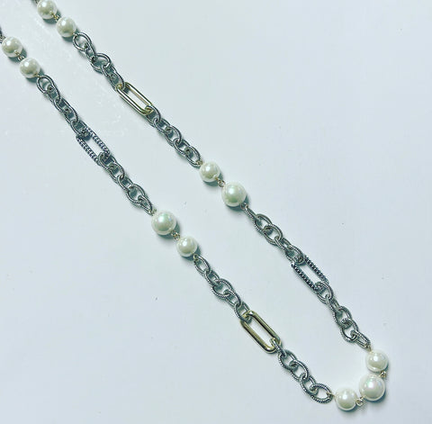 Two-Toned Link Pearl Necklace